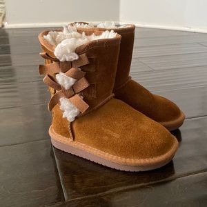 KOOLABURRA BY UGG GIRLS TODDLER VICTORIA SHORT FUR BOOT - CHESTNUT